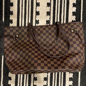 Daisy Rose Checkered Tote